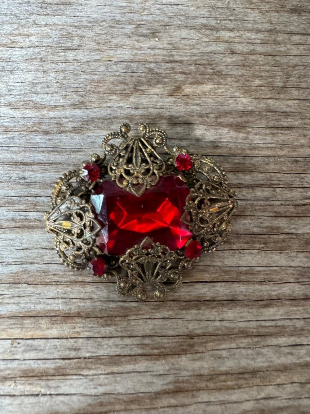 Vintage Red Glass Rhinestone Brooch Pin Gold Tone Filigree Victorian Revival 2” - Picture 2 of 5